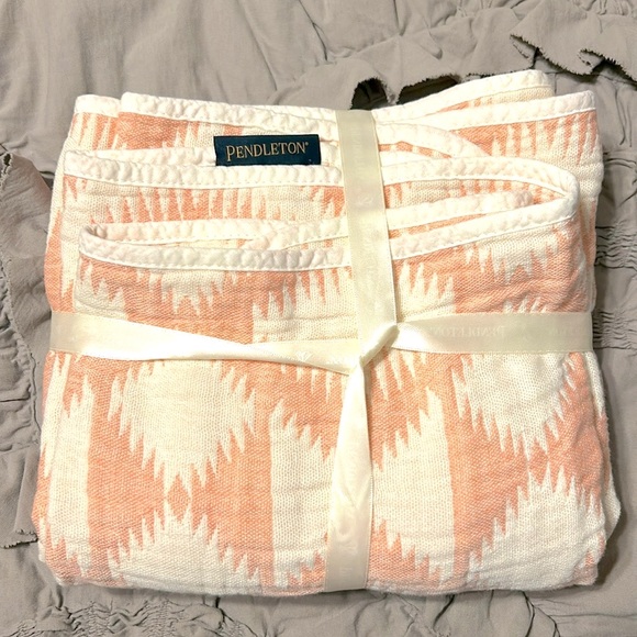 NWT PINK PENDLETON FALCON COVE COTTON BABY BLANKET - Picture 4 of 4